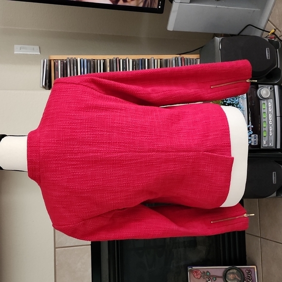 Jacket - Picture 5 of 6